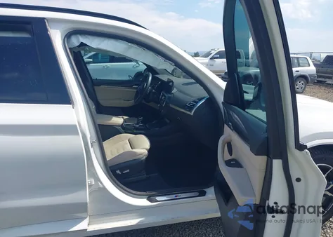 2023 BMW X3 xDrive30I z USA, uszkodzony, nr VIN 5UX53DP05P9R90108